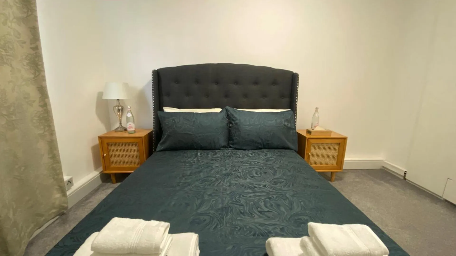London Charm - 3 Bedroom House Near Canary Wharf Holiday home