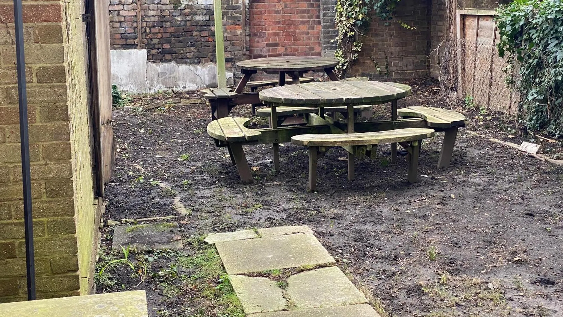 London Charm - 3 Bedroom House Near Canary Wharf 0*,
