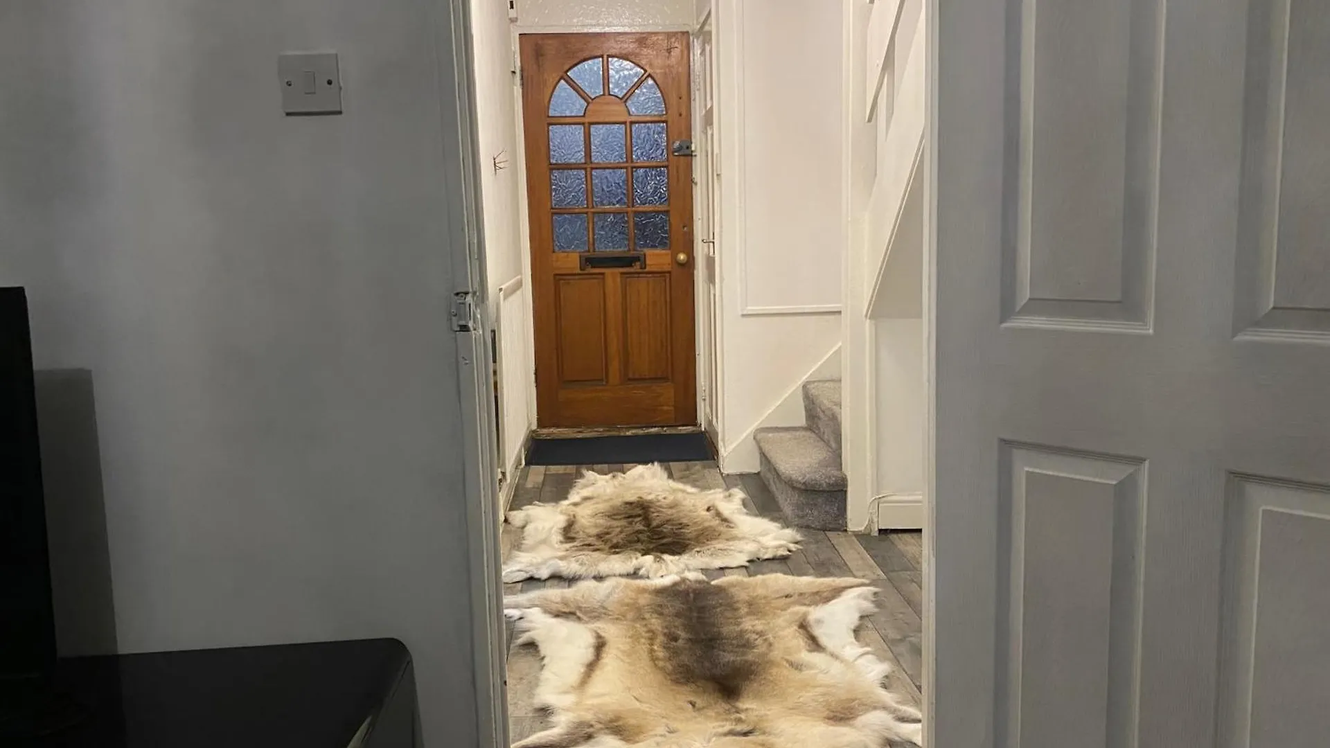 London Charm - 3 Bedroom House Near Canary Wharf 0*,  United Kingdom